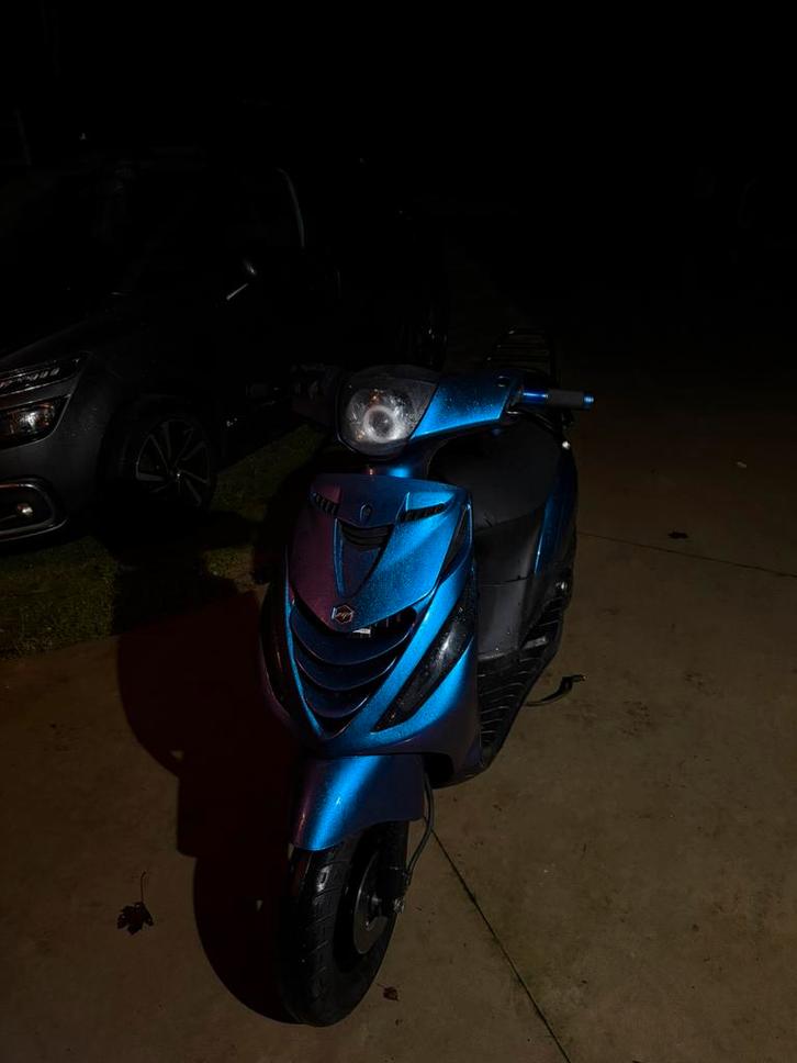 Piaggio zip 4t, Fietsen en Brommers, Scooters | Piaggio, Zo goed als nieuw, Zip, Klasse B (45 km/u), Ophalen of Verzenden