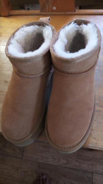 Uggs maat 38, Kleding | Dames, Schoenen, Ophalen of Verzenden, Zo goed als nieuw