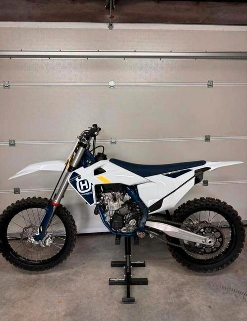 Nieuwe (10u) Husqvarna fc 250 2022, KTM sxf 250 crossmotor ., Fietsen en Brommers, Brommers | Crossbrommers, Ophalen