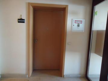 A vendre porte d'appartement beschikbaar voor biedingen