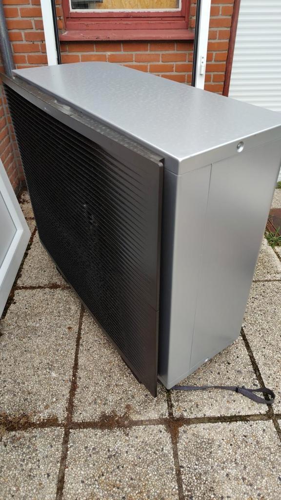 Warmtepomp daikin epra16daw17 met boiler, Doe-het-zelf en Bouw, Chauffageketels en Boilers, Zo goed als nieuw, Ophalen