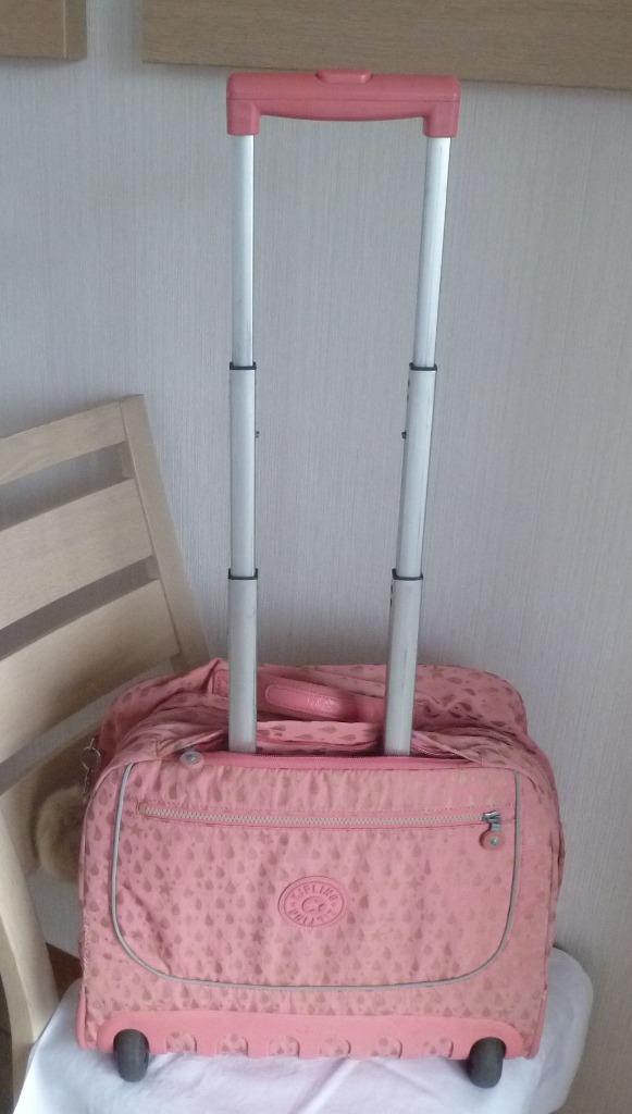 Kipling trolley in roze en goud + apenbal, Handtassen en Accessoires, Tassen | Schooltassen, Gebruikt, Aktetas of Boekentas, 40 tot 50 cm