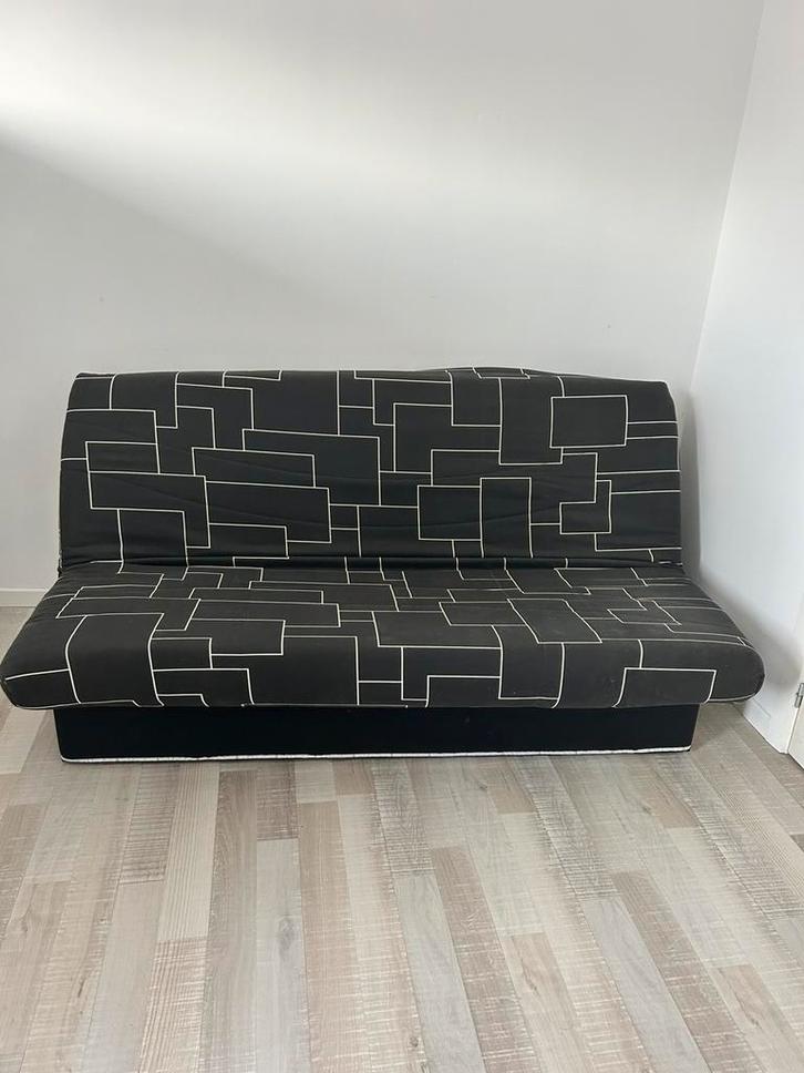 Clic-clac a vendre, Maison & Meubles, Chambre à coucher | Canapés-lits, Comme neuf, 90 cm, Queen size, Noir, Enlèvement