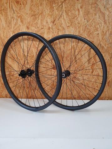 Wielset Carbon MTB 27,5" BOOST beschikbaar voor biedingen
