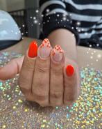 Prachtige gelnagels, Ophalen, Nieuw
