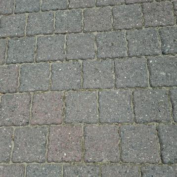 Gratis klinkers beschikbaar voor biedingen