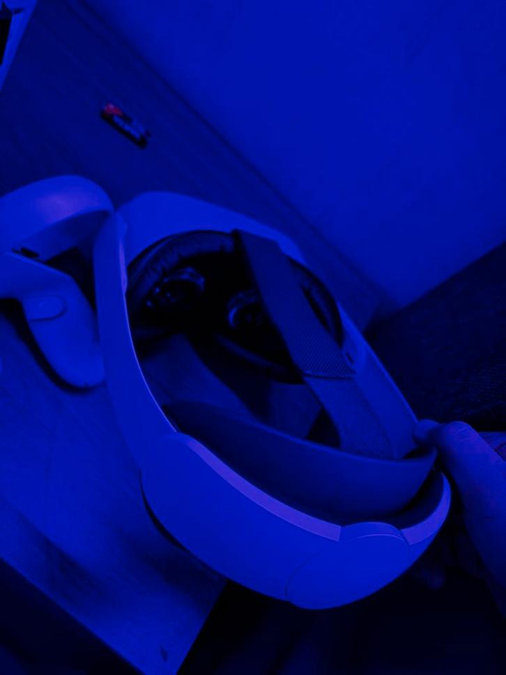 VR MetaQuest 2 te koop, Games en Spelcomputers, Virtual Reality, Zo goed als nieuw, Ophalen