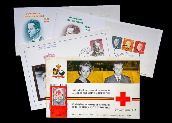 Collection de timbres  + 4 000 exemplaires du monde entier, Timbres & Monnaies, Timbres | Albums complets & Collections, Enlèvement ou Envoi