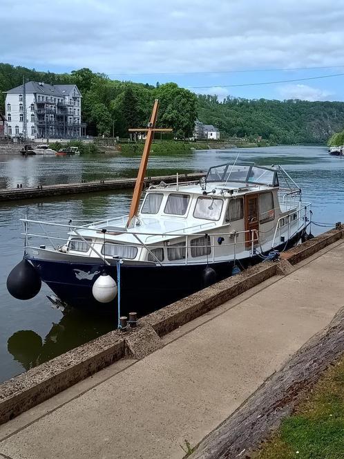 bateau, Watersport en Boten, Motorboten en Motorjachten, Staal, 9 tot 12 meter, Diesel, Binnenboordmotor, 50 pk of meer, Ophalen