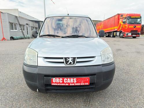 Peugeot partner 1.6 HDi LICHTE VRACHT Airco gekeurd, Auto's, Bestelwagens en Lichte vracht, Bedrijf, Te koop, Airbags, Airconditioning