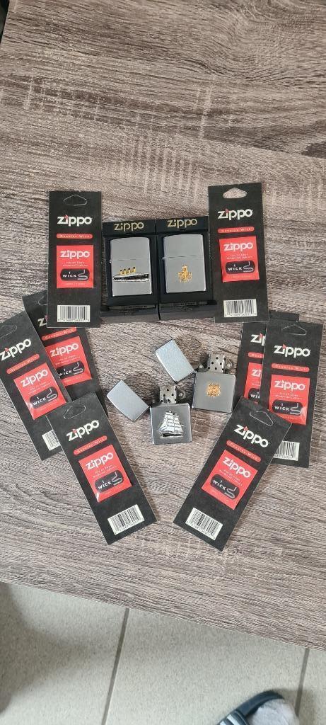 4 x vintage Zippo's plus lonten, Verzamelen, Rookartikelen, Aanstekers en Luciferdoosjes, Zo goed als nieuw, Aansteker, Ophalen of Verzenden