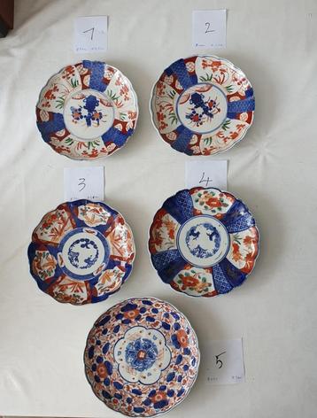 5 Imari borden van Japan 1890-1910