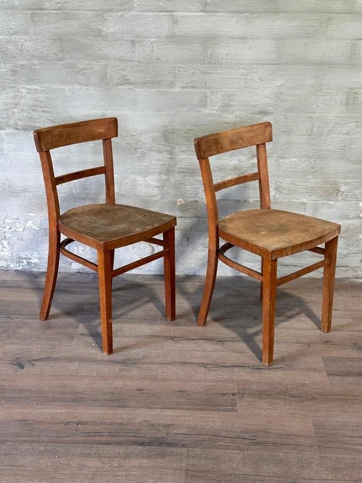 Diverse oude houten authentieke stoelen / prijs per stoel, Huis en Inrichting, Stoelen, Gebruikt, Twee, Hout, Bruin, Ophalen of Verzenden