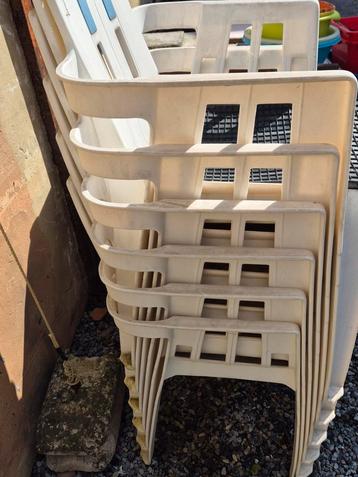 CHAISES plastiques de JARDIN - TERRASSE -  CAMPING ⬇️  ️ beschikbaar voor biedingen