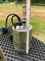Grundfos dompelpomp met 2 x 20 m brandweerdarm, Tuin en Terras, Ophalen, Gebruikt, Dompelpomp