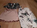 3 jupes taille XS, état neuf
2 euros par jupe, 5 euros pour, Enlèvement ou Envoi, Neuf, Taille 34 (XS) ou plus petite