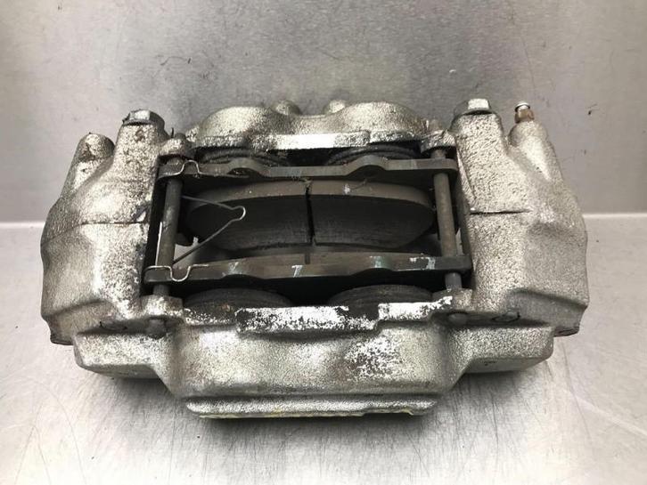 REMKLAUW RECHTS VOOR ABS Toyota Land Cruiser (J12), Auto-onderdelen, Remmen en Aandrijving, Toyota, Gebruikt