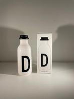 Gourde avec lettre D - Design Letters - Arne Jacobsen, Ophalen, Overige materialen, Nieuw, Kom(men)