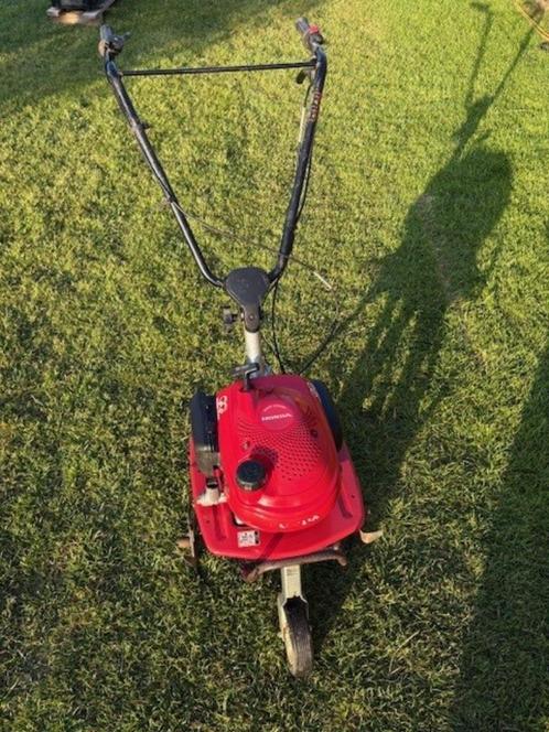 Honda F220 tuinfrees, Doe-het-zelf en Bouw, Gereedschap | Freesmachines, Gebruikt, Benzine, Tuinfrees, Ophalen