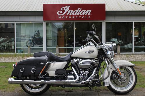 Harley-Davidson Road King Classic, Motos, Motos | Harley-Davidson, Entreprise, Chopper