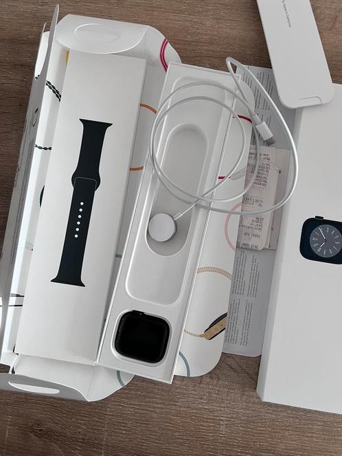 Apple iwatch series 8 - 45mm, Bijoux, Sacs & Beauté, Montres connectées, Comme neuf, Enlèvement