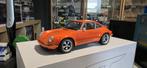 Porsche 911 Singer oranje 1/18 Gt-Spirit, Ophalen of Verzenden, Zo goed als nieuw, Auto, Overige merken