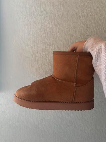 Vanharen uggs beschikbaar voor biedingen
