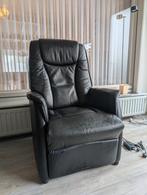 Elektrisch verstelbare relaxstoel: zwart leder (nieuw: €900), Ophalen, Gebruikt, Leer