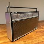 Vintage radio - Touring international, Ophalen of Verzenden, Niet werkend, Radio