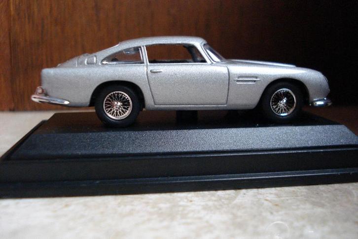Aston Martin DB.5, Hobby & Loisirs créatifs, Voitures miniatures | Échelles Autre, Comme neuf, Voiture, Enlèvement ou Envoi