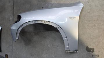 Voorscherm Spatbord linksvoor incl. koplampsproeier en mistl beschikbaar voor biedingen