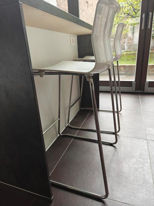 kruk wit 66 cm stapelbaar, Huis en Inrichting, Barkrukken, Zo goed als nieuw, Ophalen