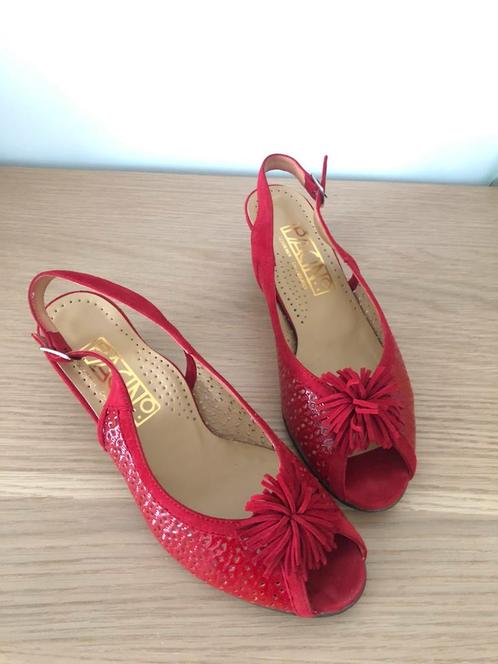 Prachtige Italiaanse sandalen leer met hak (maat 39,5) NIEUW, Kleding | Dames, Schoenen, Zo goed als nieuw, Sandalen of Muiltjes