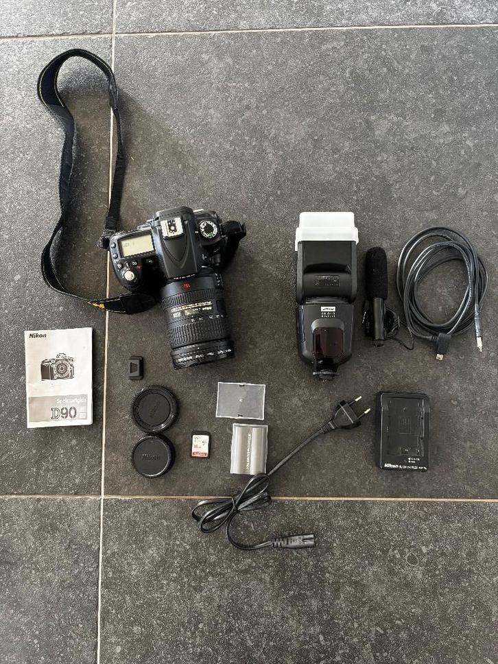 Nikon D90 fototoestel + toebehoren, TV, Hi-fi & Vidéo, Appareils photo numériques, Comme neuf, Reflex miroir, Nikon, Enlèvement
