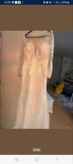 Robe de mariée avec traîne magnifique robe taille 44, Vêtements | Femmes, Comme neuf, Enlèvement ou Envoi