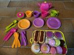 theeserviesje + gebakjes, Kinderen en Baby's, Ophalen of Verzenden, Zo goed als nieuw, Kunststof, Speelkeuken-accessoire