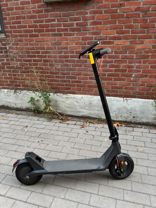 Xiaomi lite 4 2nd gen ( met lader ), Fietsen en Brommers, Steps, Zo goed als nieuw, Ophalen