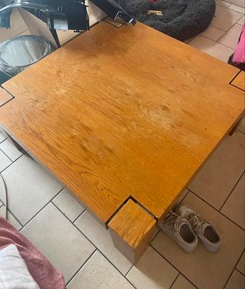 2tafels salon tafel en kast  beschikbaar voor biedingen