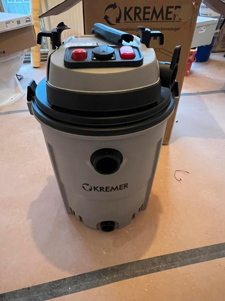 Aspirateur industriel puissant 2600 w, Electroménager, Aspirateurs, Neuf, Aspirateur, 2000 watts ou plus, Réservoir, Enlèvement