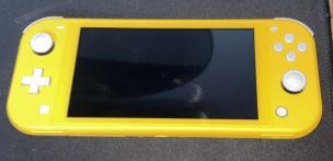 nintendo switch light, Games en Spelcomputers, Spelcomputers | Nintendo Switch Lite, Zo goed als nieuw, Geel, Ophalen of Verzenden