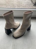 La Strada botjes maat 37, Vêtements | Femmes, Chaussures, Comme neuf, Beige, Enlèvement ou Envoi, Boots et Botinnes