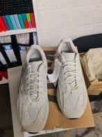 Yeezy boost 700, Ophalen of Verzenden, Nieuw