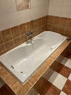 Badkamer meubel, toilet. Badkuip, Enlèvement, Comme neuf