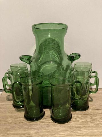 Prachtige vintage wijn- en limonadeset beschikbaar voor biedingen