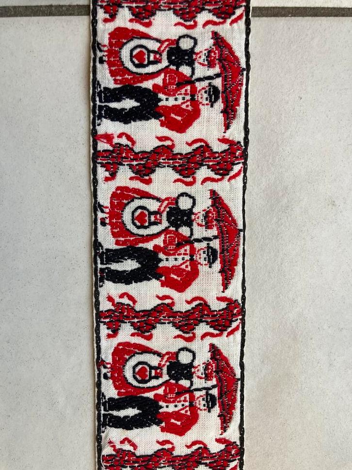 Antiek Firn Echte Tiroler Borte H.8 cm borduurwerk, Hobby en Vrije tijd, Borduren en Borduurmachines, Nieuw, Onderdeel of Accessoires