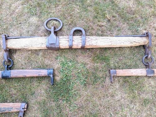 Eikenhouten haamschei of juk voor 2 of 3 paarden, Antiek en Kunst, Antiek | Gereedschap en Instrumenten, Ophalen