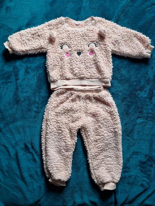 Warme, zachte pyama, maat 92, Kinderen en Baby's, Kinderkleding | Maat 92, Gebruikt, Ophalen of Verzenden