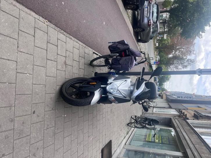 Kymco Agility 125cc, Fietsen en Brommers, Scooters | Kymco, Gebruikt, Agility, Benzine, Ophalen