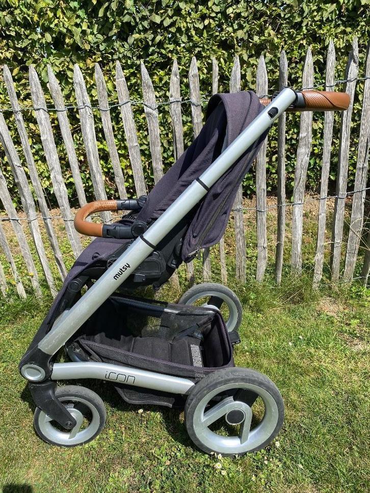 Mutsy kinderwagen met accessoires, Kinderen en Baby's, Kinderwagens en Combinaties, Gebruikt, Kinderwagen, Mutsy, Met reiswieg