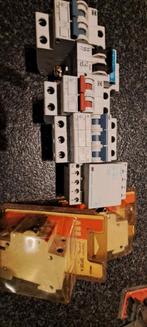 Matériel électrique - Disjoncteur etc, Bricolage & Construction, Enlèvement